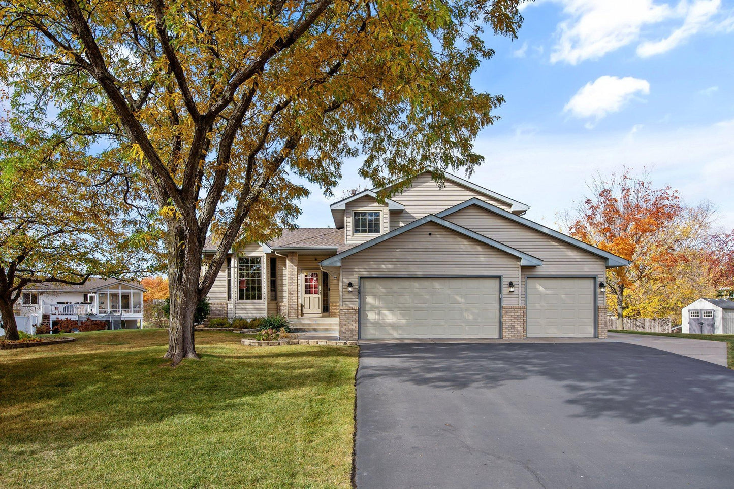 469 Dogwood Court, Saint Michael, MN 55376